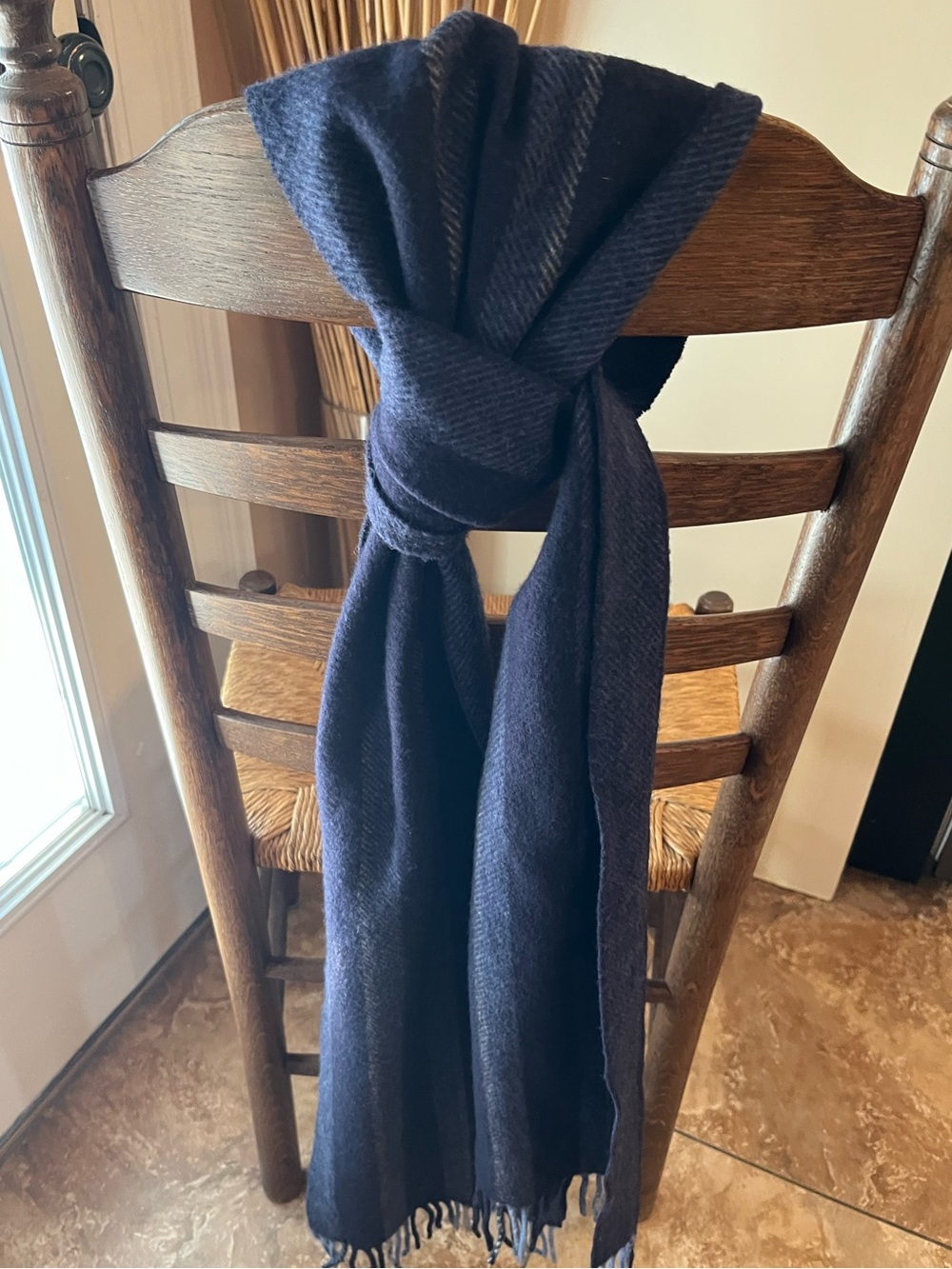 Blarney Woollen Mills Ireland Cashmere Wool Blend Scarf Navy Shadow Plaid